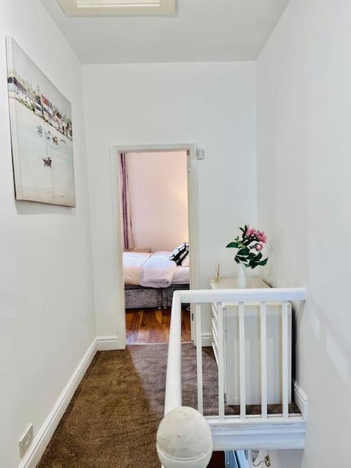 Lovely 3Bed Home Мидлсбро Экстерьер фото