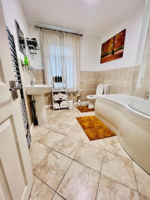 Lovely 3Bed Home Мидлсбро Экстерьер фото